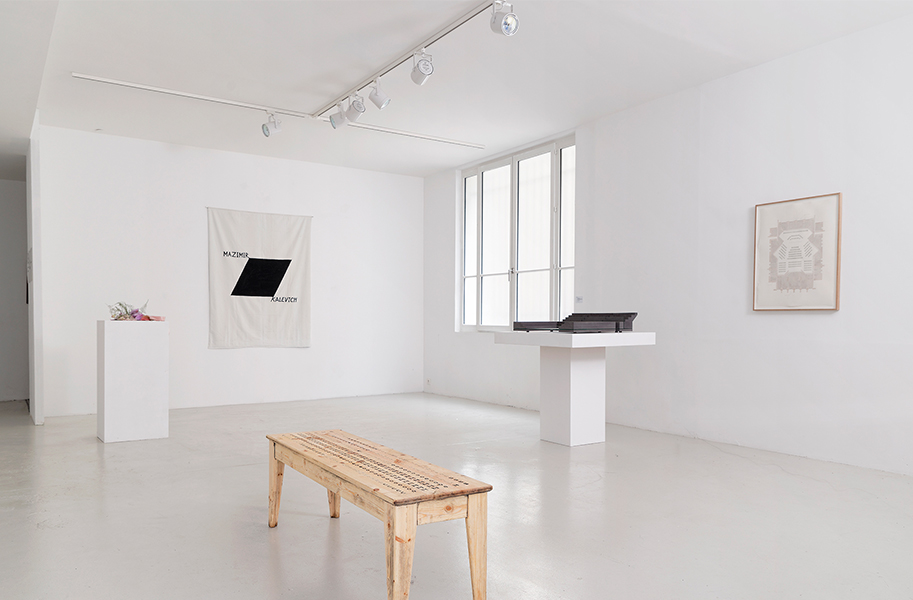 Светлое пространство в интерьере